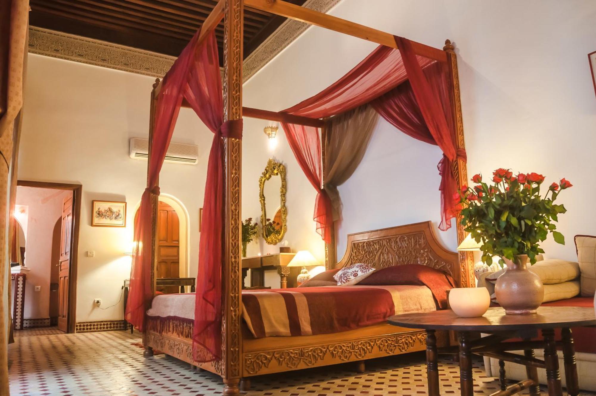 Royal Suite - Tarbe (King Bed)